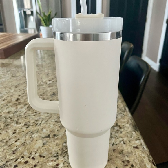 White Stanley Cup - Picture 2 of 3